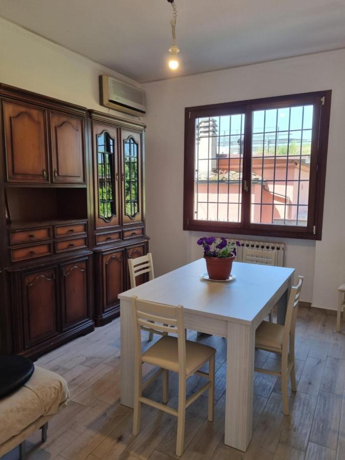 Appartamento Via Loreto Пистойя Номер фото