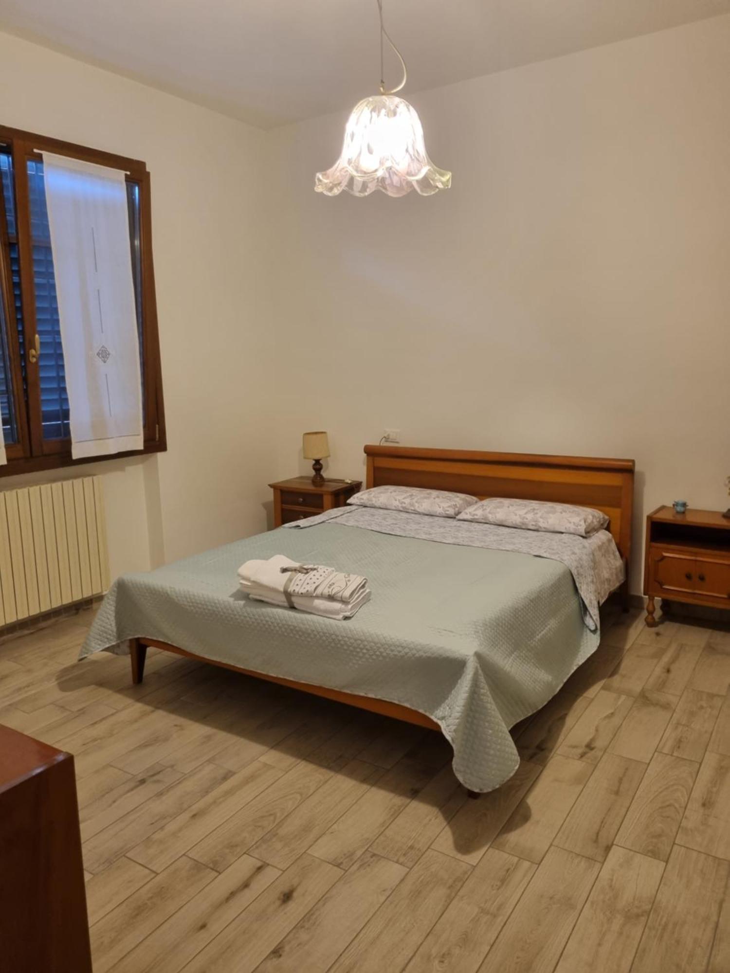 Appartamento Via Loreto Пистойя Номер фото